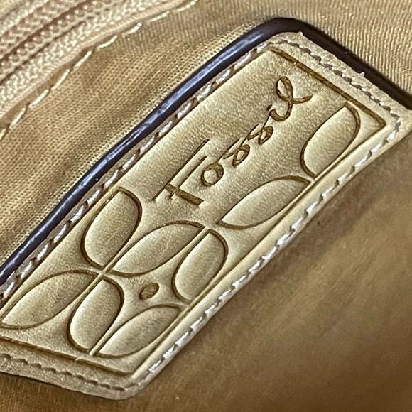 Fossil Yellow Leather Purse - Picture 2 of 8